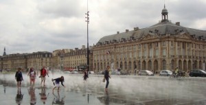 fog on place bourse Bordeaux