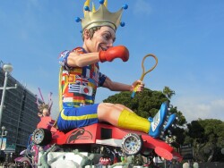 Nice Carnival:  the famous "grosses tetes"